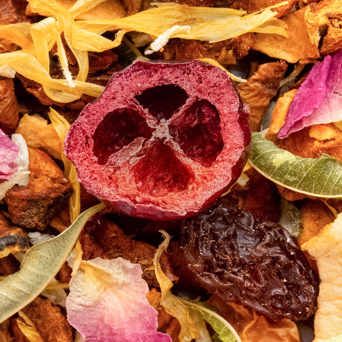 Bio Kräutertee Pink Horizon, Geschmack Cranberry und Zitrone – Made in Thé, Nahaufnahme